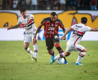 Vitória iguala feito de 24 anos após bater o São Paulo no Barradão