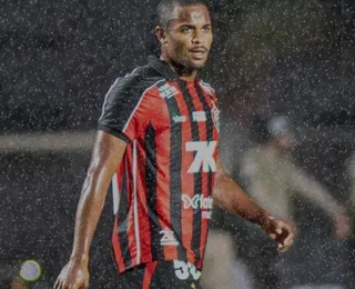 Vitória renova com lateral-direito e o empresta a clube da Série D