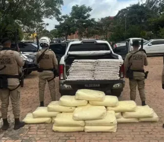 Caminhonete com material explosivo é apreendida na Bahia