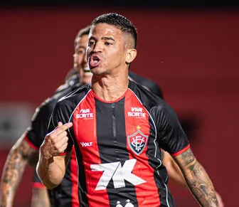 Histórico! Vitória elimina o Flamengo em noite mágica no Barradão