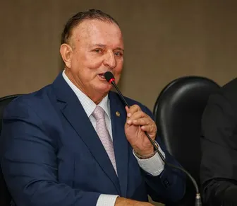 Indicação de Adolfo Menezes ao TCM é adiada pela Alba; saiba por que