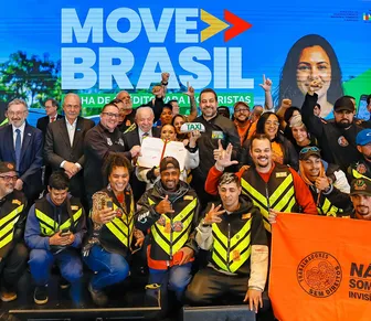 Lula assina MP que cria crédito de R$ 30 bi para trabalhadores de app
