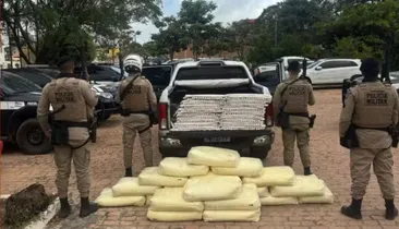 Caminhonete com material explosivo é apreendida na Bahia