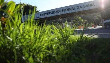 UFBA abre 48 vagas para professores com salários de mais de R$ 8 mil