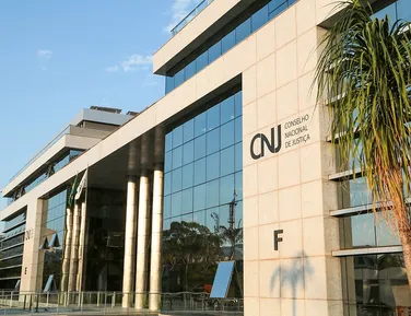 Ações penais contra facções disparam e expõem avanço do crime no país - Imagem