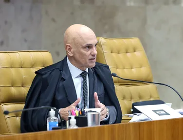 Alexandre de Moraes manda soltar 18 idosos do 8 de Janeiro de uma vez - Imagem