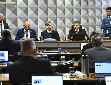 Após revés no STF, relatório da CPMI do INSS deve ser votado na sexta - Imagem