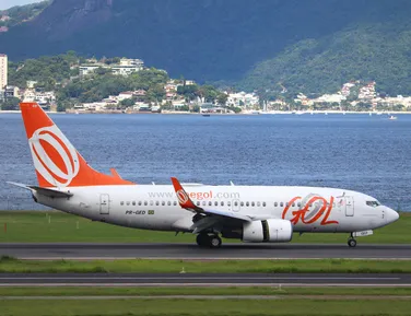 Avião que ia para Noronha faz pouso de emergência após alerta de bomba - Imagem