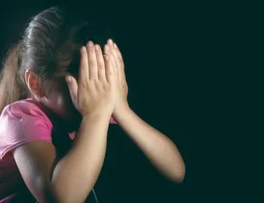 Avó, tio e vizinho são presos por estuprar criança de 10 anos - Imagem