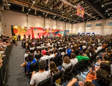 Bienal do Livro Bahia cresce e bate recorde de público em 2026 - Imagem
