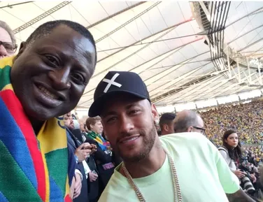 Bolsonarista envia ofício à CBF e pede Neymar na Copa do Mundo - Imagem