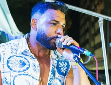 Cantor de pagode e samba de Salvador é hospitalizado após AVC - Imagem
