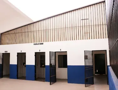 Cinco presos fogem de penitenciária durante chuva - Imagem