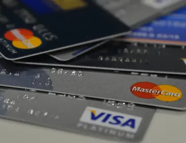 Dívidas sem fim? Lei permite pausar cobranças por até 180 dias - Imagem