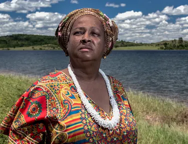 Entre o sagrado e a violência - Imagem