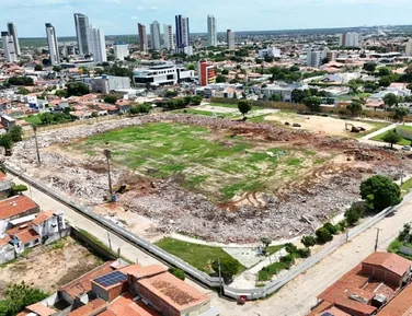 Estádio histórico brasileiro é demolido para dar lugar a shopping - Imagem