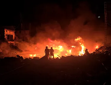 EUA afundam navio do Irã no Índico; 1º ataque com torpedo desde a 2ª Guerra - Imagem