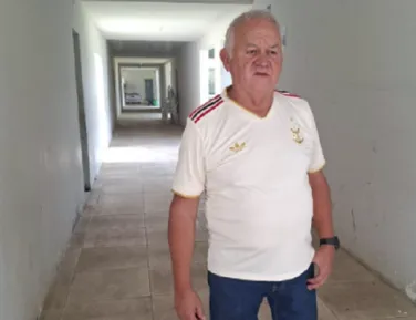 Ex-prefeito de Pau Brasil cumpre pena como vigia de escola municipal - Imagem