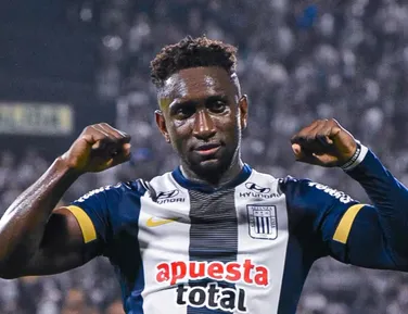 Ex-Vitória dá show com hat-trick e comanda goleada histórica por 8 a 0 - Imagem