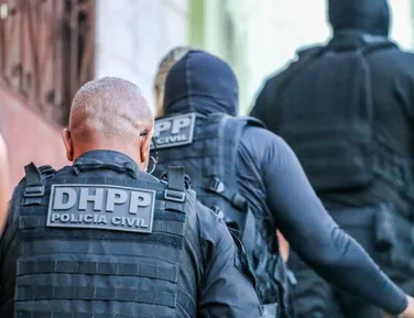 Casal suspeito de duplo homicídio é preso em Itapuã em desdobramentos - Imagem