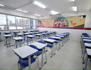 Governo investe R$ 8,9 milhões e entrega modernização de colégio estadual na Pituba - Imagem