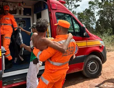 Homem é resgatado quatro dias após ser abandonado em área de mata - Imagem