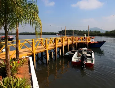 Ilha brasileira cobra R$ 0,50 para visita e proíbe novos moradores - Imagem