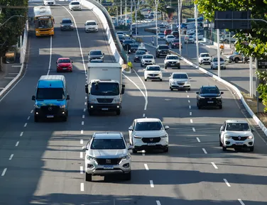 IPVA pode mudar! Teto de 1% e cobrança pelo peso do veículo estão em pauta - Imagem