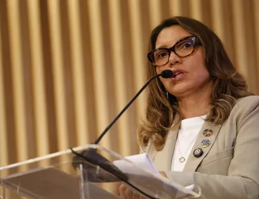 Janja reage à ofensa de aliado de Trump contra mulheres brasileiras - Imagem