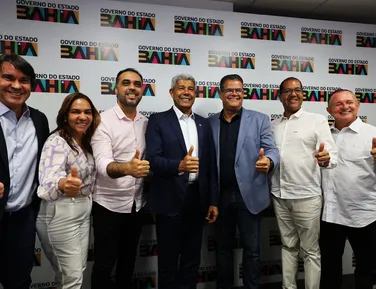 Jerônimo Rodrigues avança em apoios e faz oposição ligar alerta - Imagem