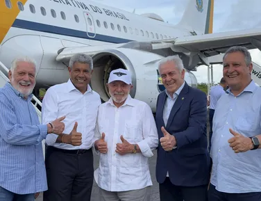 Lula chega a Salvador onde cumpre intensa agenda política e institucional - Imagem