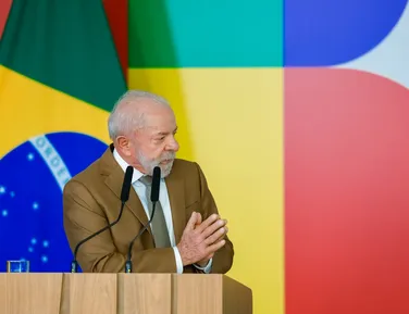 Lula passa por nova cirurgia na cabeça; saiba os detalhes - Imagem