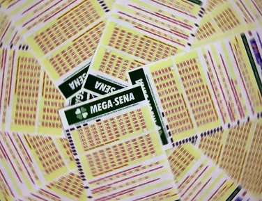 Mega-Sena acumula e prêmio estimado chega a R$ 52 milhões - Imagem