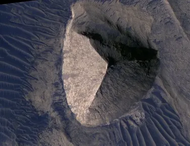 Mistério! Pirâmide semelhante à do Egito é registrada em Marte - Imagem