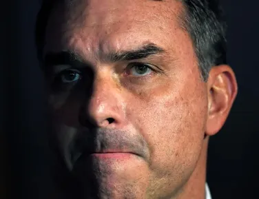 “Não há possibilidade”, diz Flávio sobre governo Trump invadir Brasil - Imagem