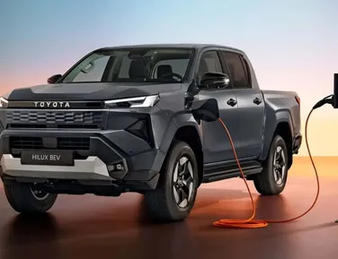 O fim do diesel? Conheça a nova Toyota Hilux elétrica de 197 cv - Imagem