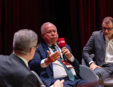 Paulo Azi diz que há espaço para avançar no fim da escala 6x1 - Imagem