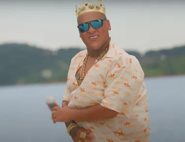 “Polícia me seguindo”, MC Ryan comentou em vídeo sobre saldo do banco - Imagem