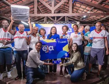 Prefeitura lança Bolsa EJA com auxílio mensal de R$ 200 - Imagem