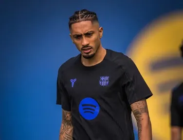 Raphinha, da Seleção, se recupera de lesão e deve jogar neste sábado - Imagem