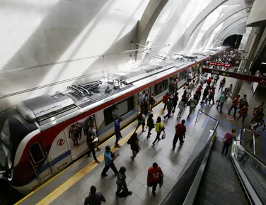 Reserva de vagões para mulheres no metrô de Salvador aguarda Justiça - Imagem