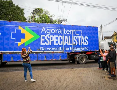 Três novas carretas de saúde inauguradas na Bahia - Imagem