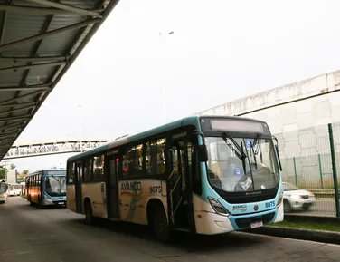 Último suspeito de integrar quadrilha que roubava ônibus intermunicipais é preso - Imagem