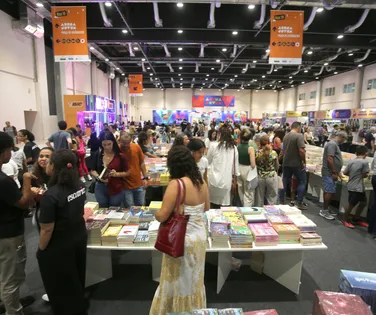 7 atrações que você não pode perder na Bienal do Livro Bahia 2026 - Imagem