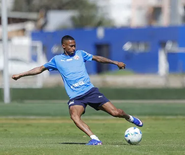 Ademir faz trabalho à parte e vira dúvida para jogo do Bahia - Imagem
