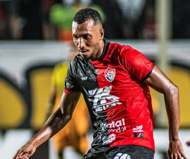 Além de Lucas Braga, confira outros jogadores que decepcionaram no Vitória - Imagem