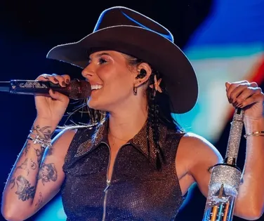 Ana Castela é processada em R$ 700 mil após acusação de maus-tratos - Imagem