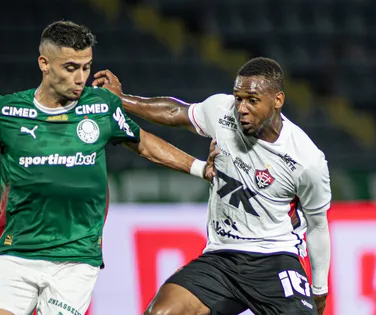 Após lesão na coluna, Vitória confirma data de cirurgia de Dudu - Imagem