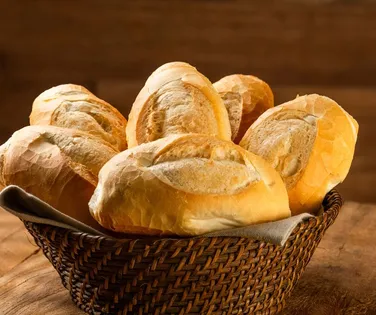 Aprenda o truque rápido que ajuda a diminuir o índice glicêmico do pão - Imagem