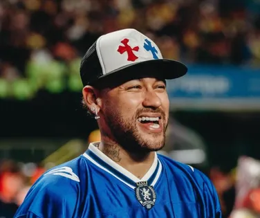 Apresentador famoso defende curtida de Neymar em post de modelo - Imagem